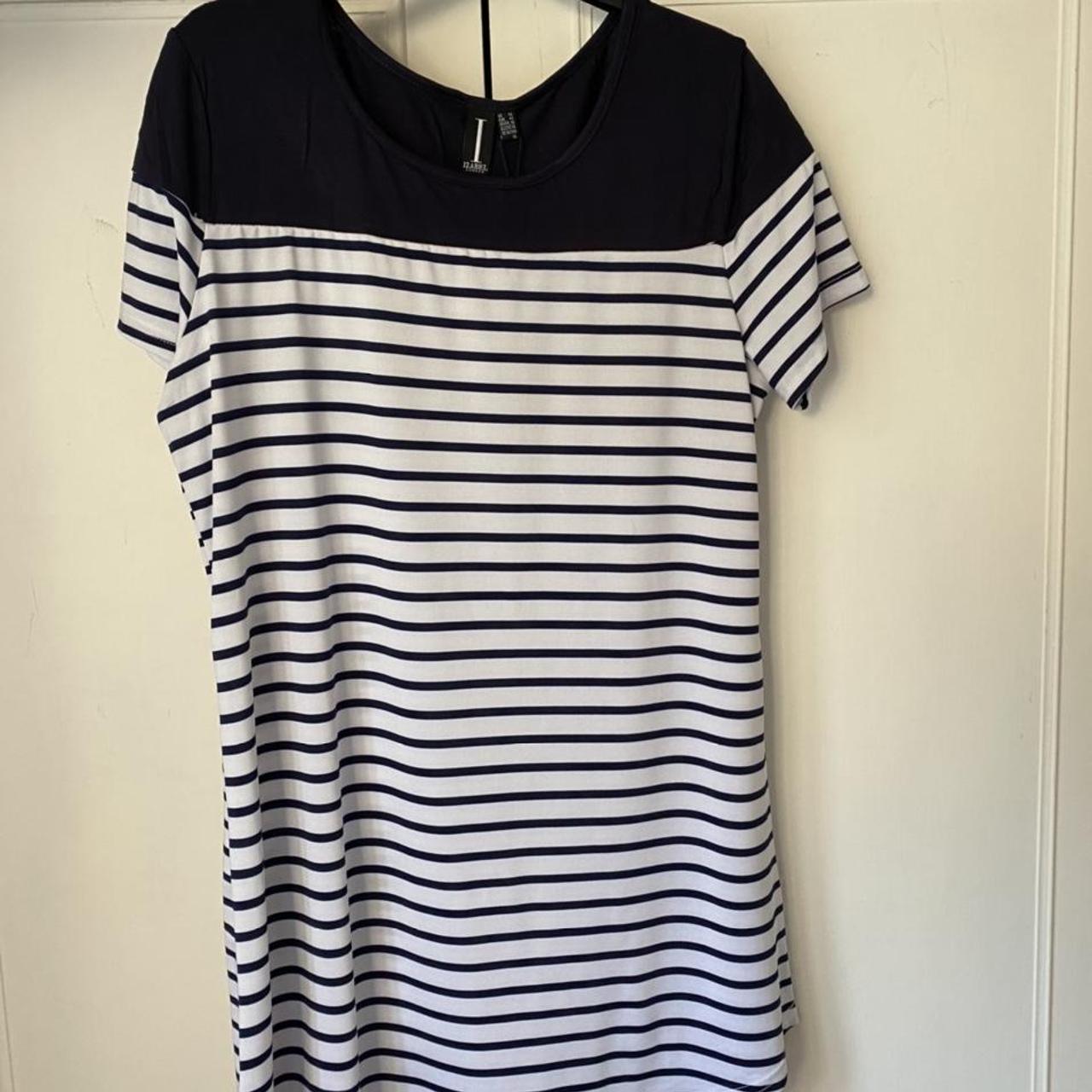 Navy and white tunic From Izabel London size 14 - Depop