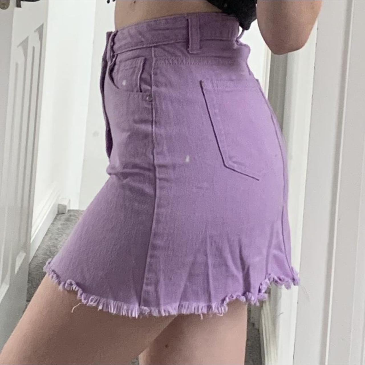 Boohoo Women's Skirt | Depop