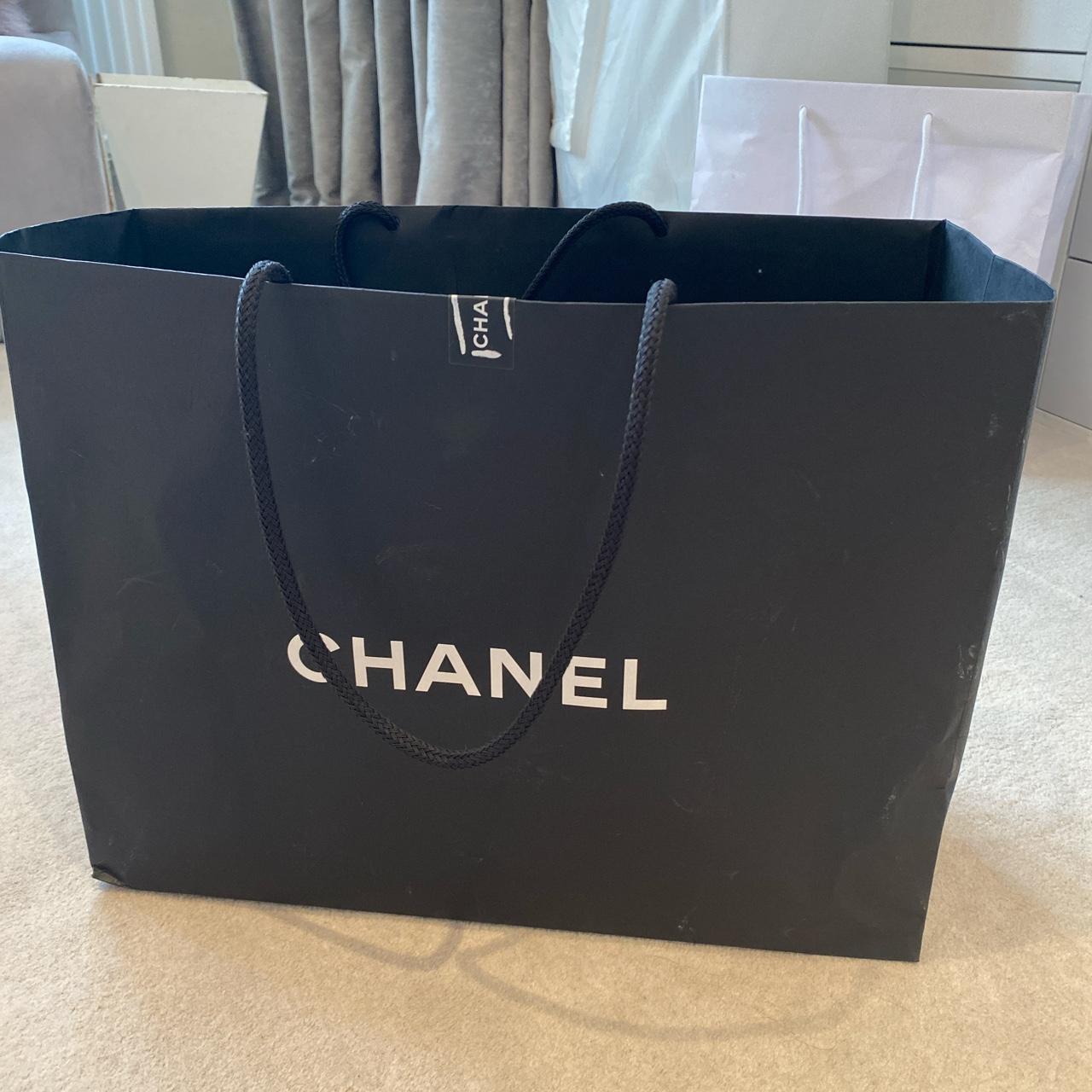Large Chanel gift bag✨, 33 x 42 cm, Slight worn as