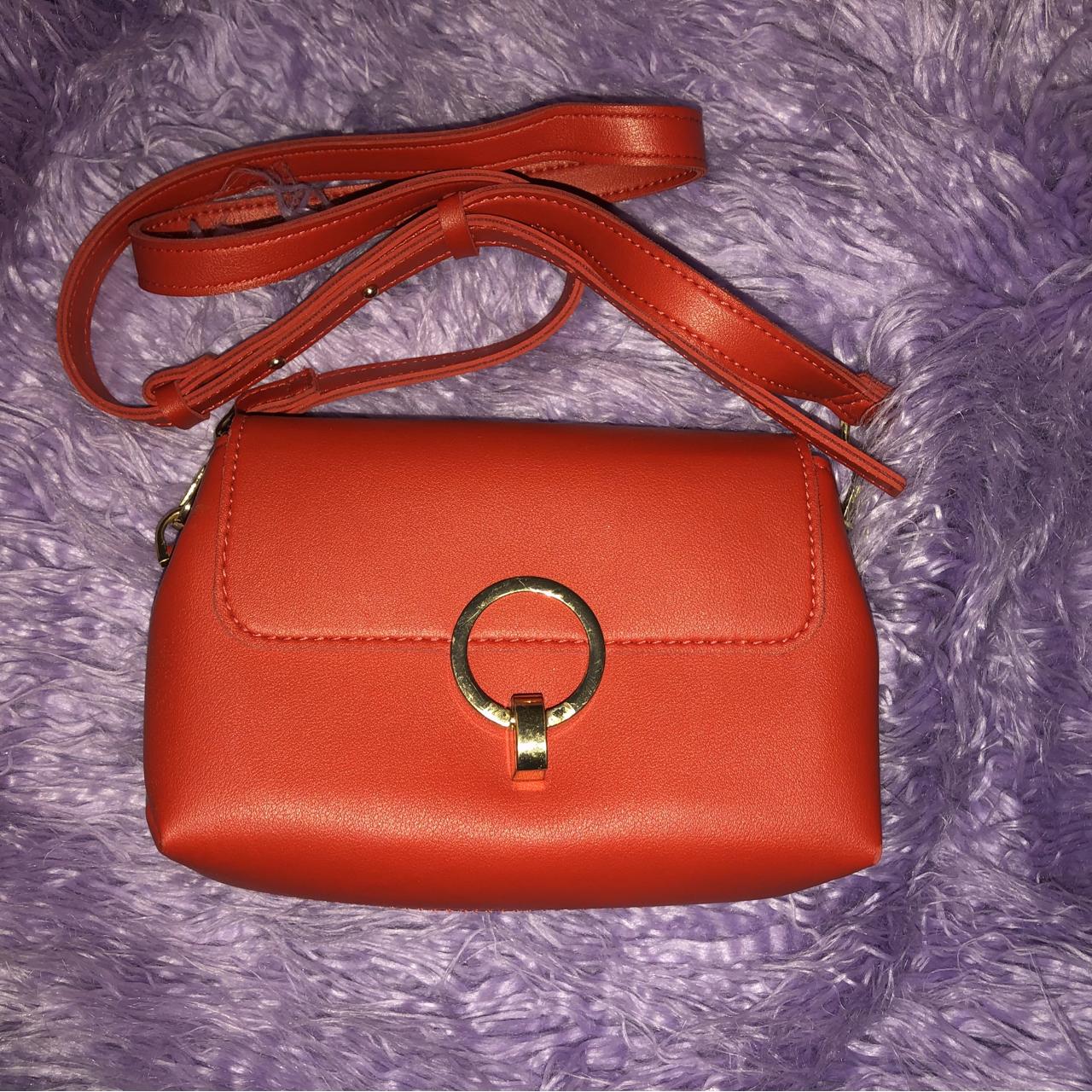 Red Topshop bag, in great condition only a bit Depop