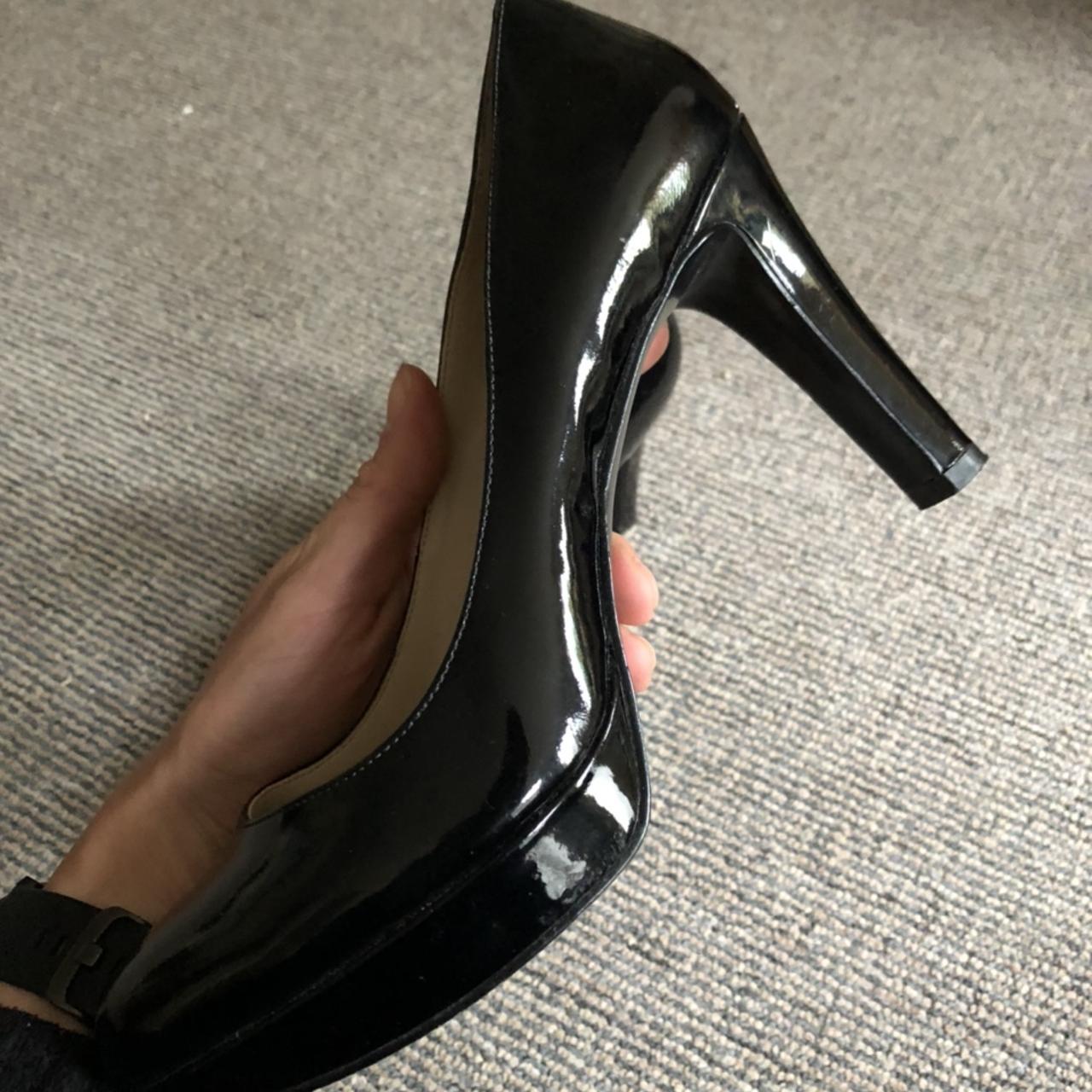 Nine west patent leather hot sale heels