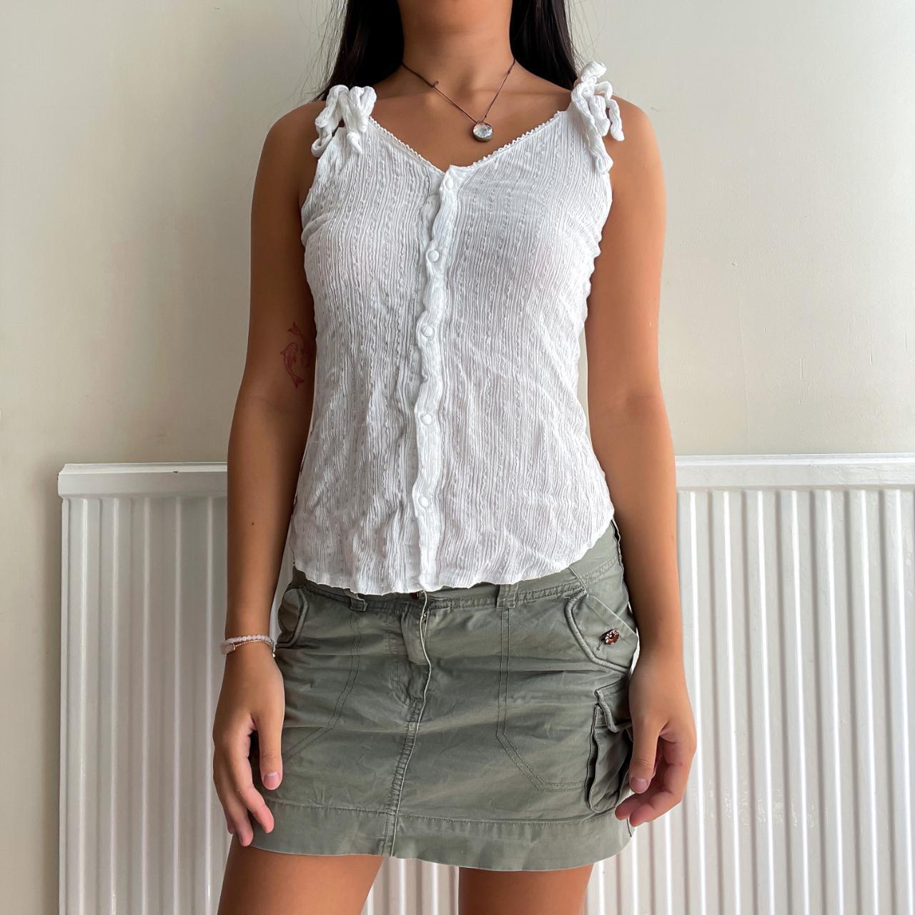 vintage button up white top • worn on size 68 •... Depop