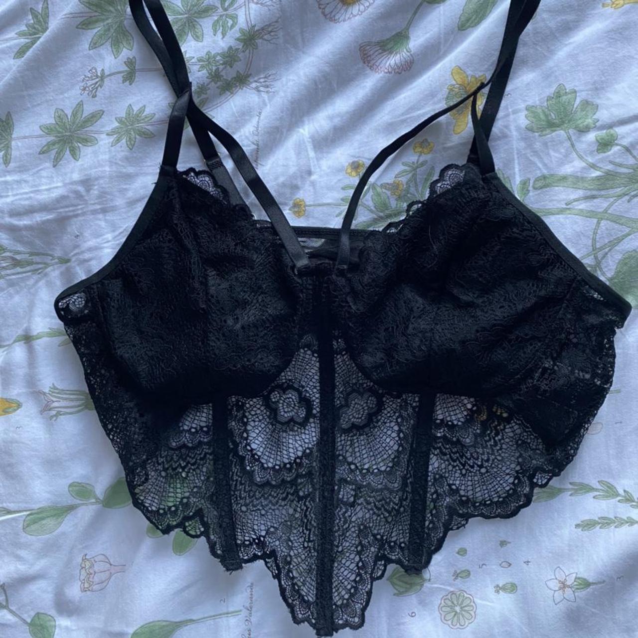 Black Corset top from shein size 12-14 but cups are... - Depop