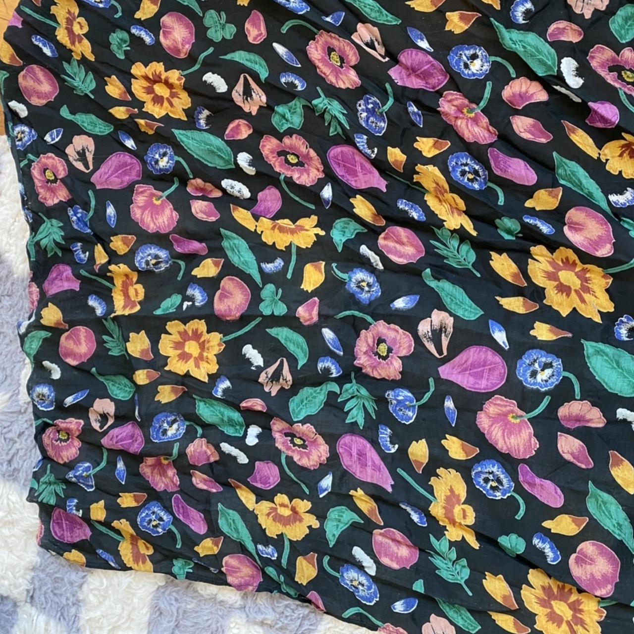 Super pretty, vintage floral silk scarf ** from my... - Depop