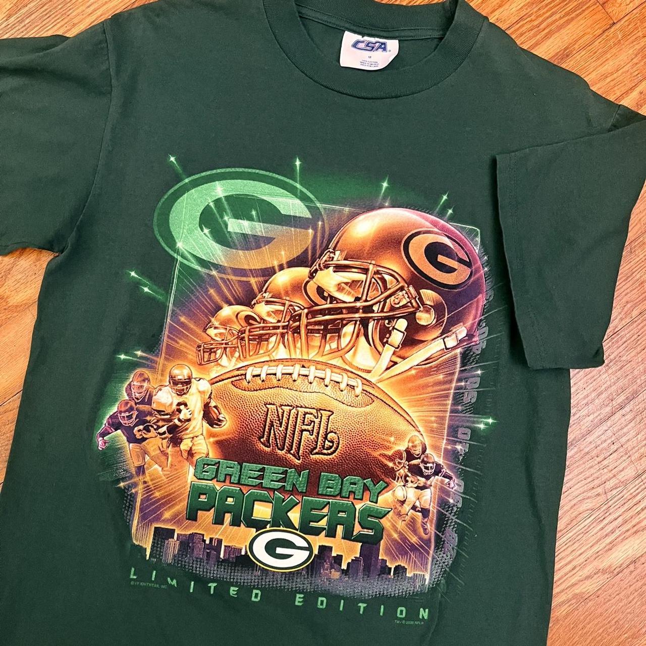 VINTAGE 2000s Green Bay Packers Green T-shirt Size... - Depop