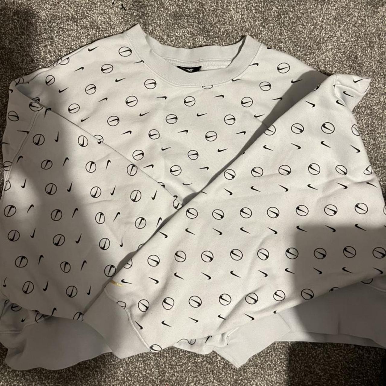 NIKE BABY BLUE SWEATSHIRT SIZE MEDIUM boxy... Depop