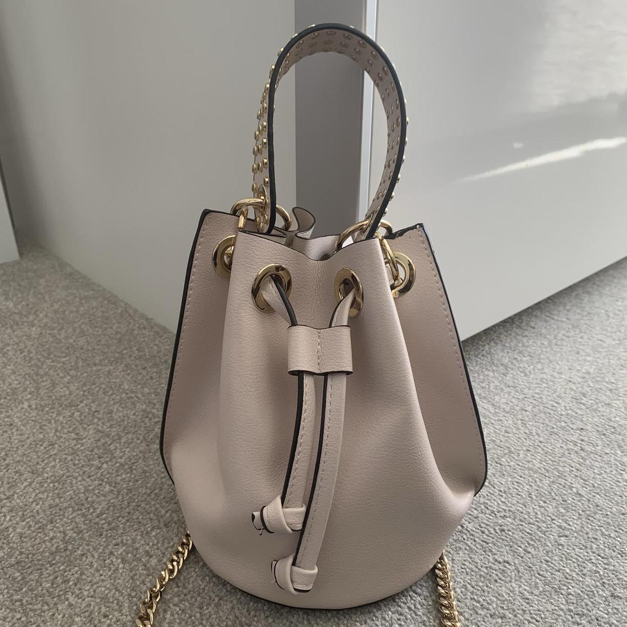 Mini bucket clearance bag zara