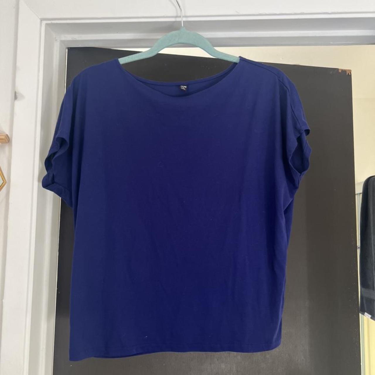 UNIQLO Women's Blue and Navy Blouse | Depop