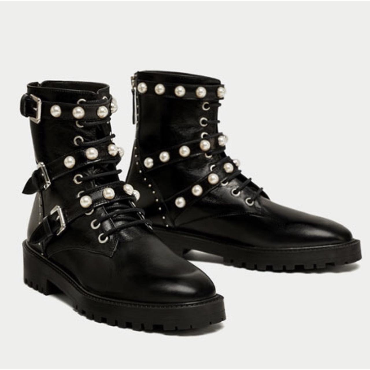 Pearl best sale biker boots