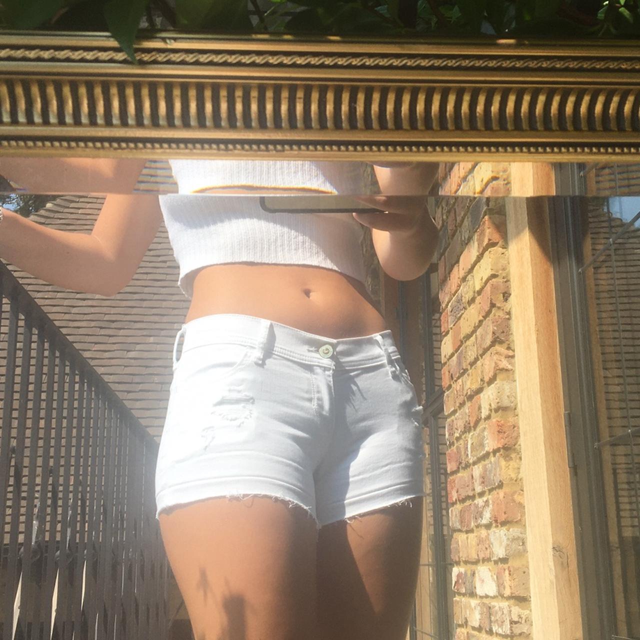 Hollister white hotsell jean shorts