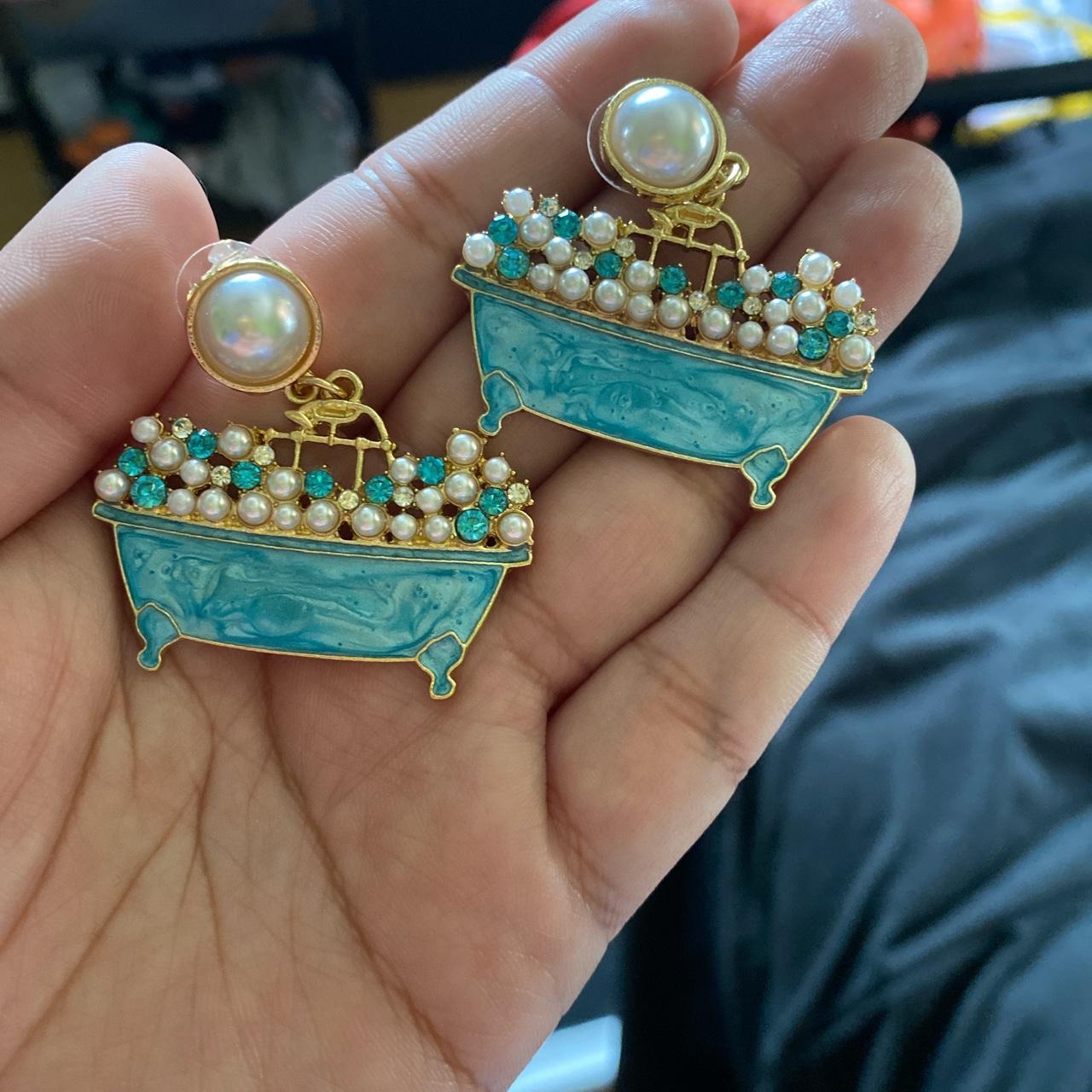 Bath tub earrings. earrings blue fauxpearl Depop