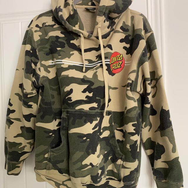 Santa cruz hotsell camo hoodie