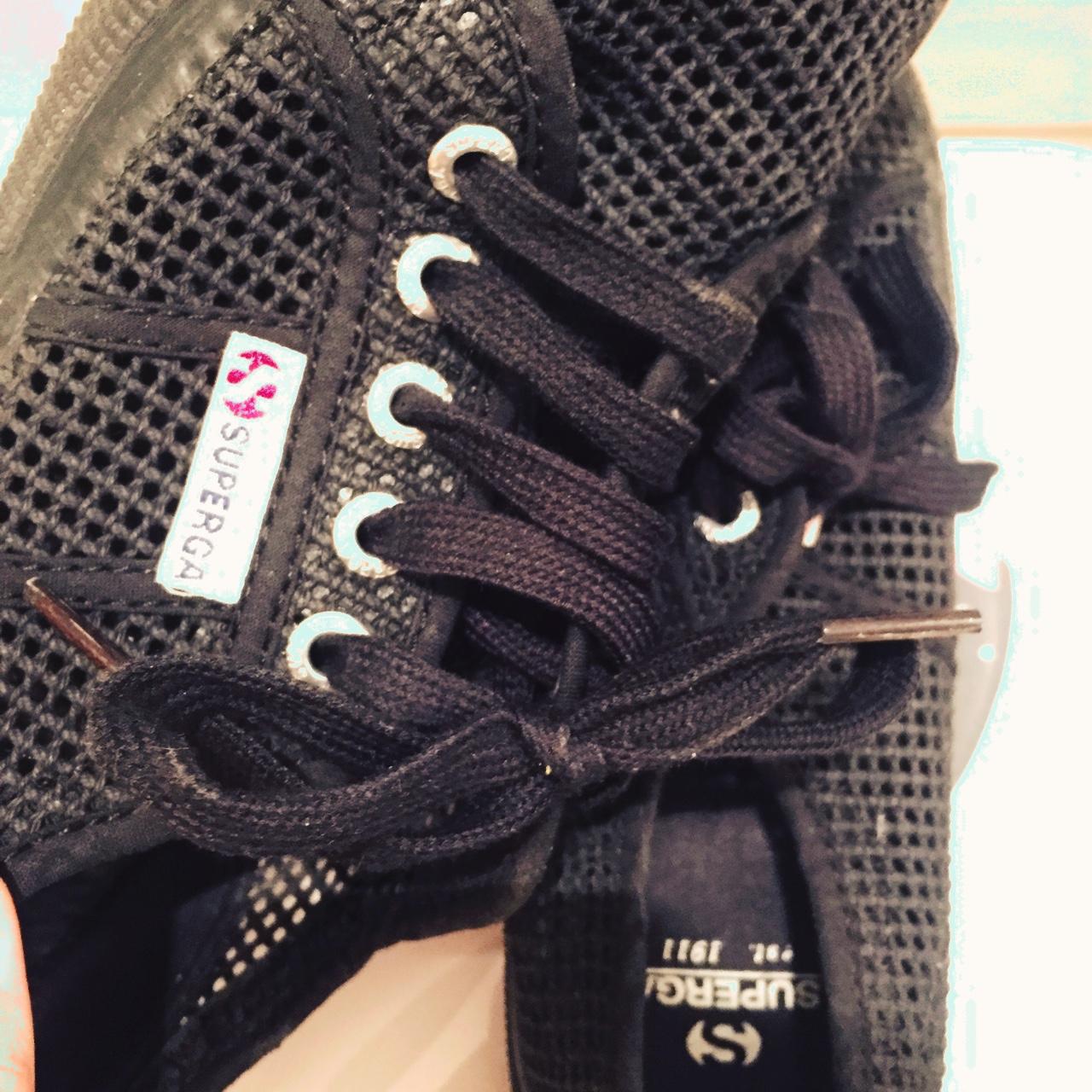 Superga nere outlet indossate