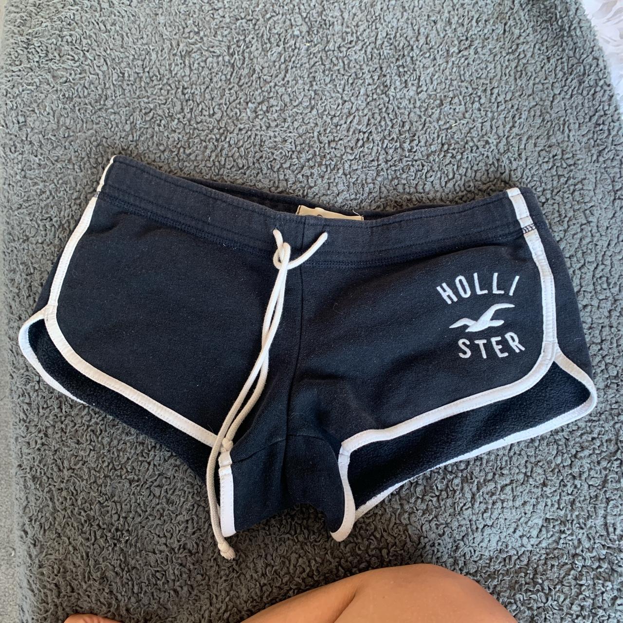 Jogger hollister mini shorts , navy blue Size small,... Depop