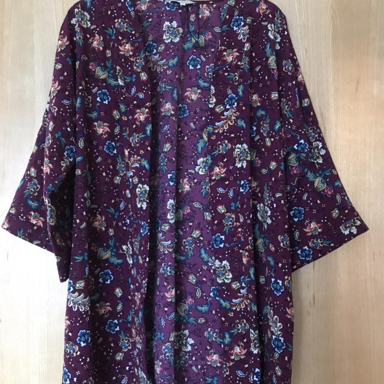 Pakita paris kimono Medium Brand new Does come... - Depop