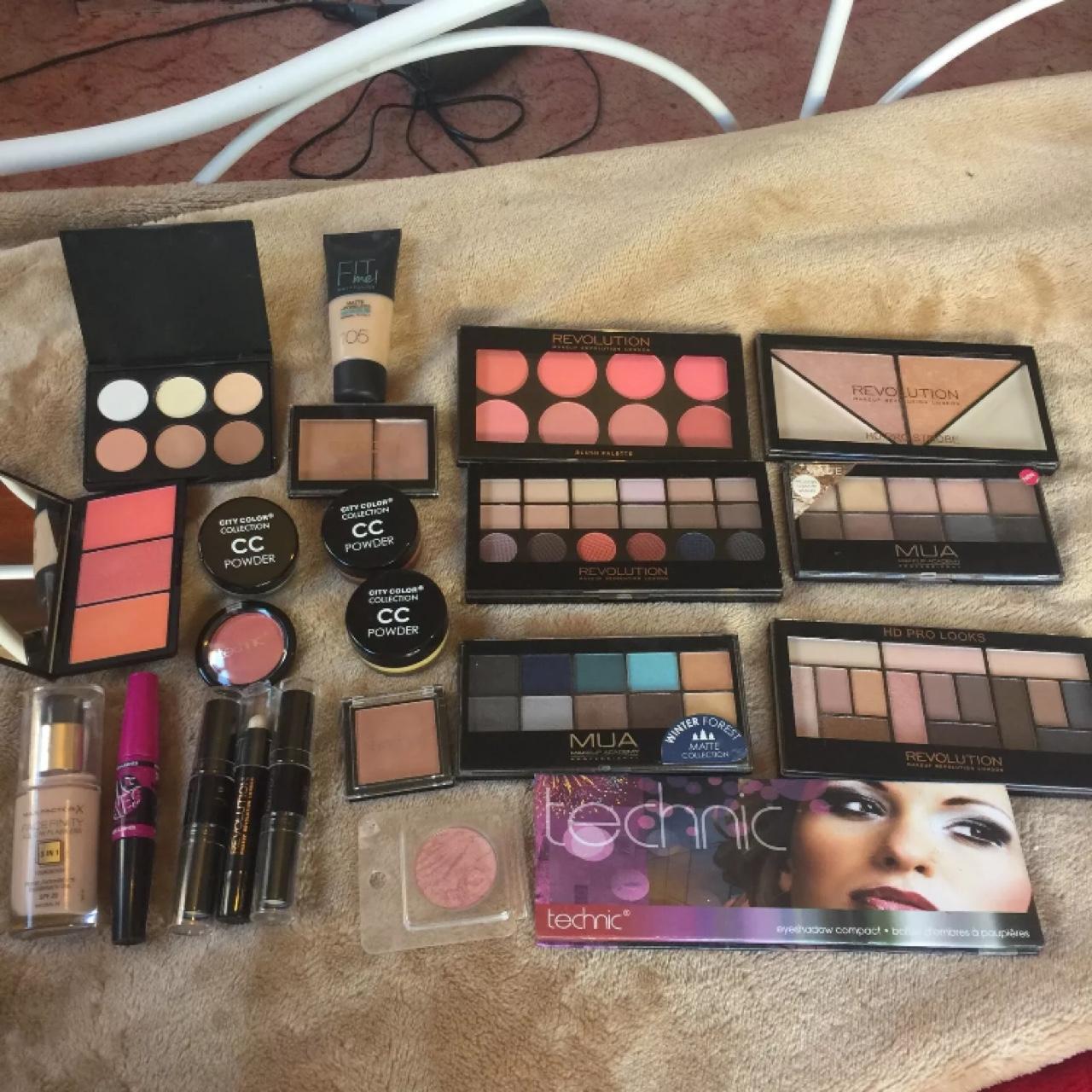 Deals Makeup Bundle