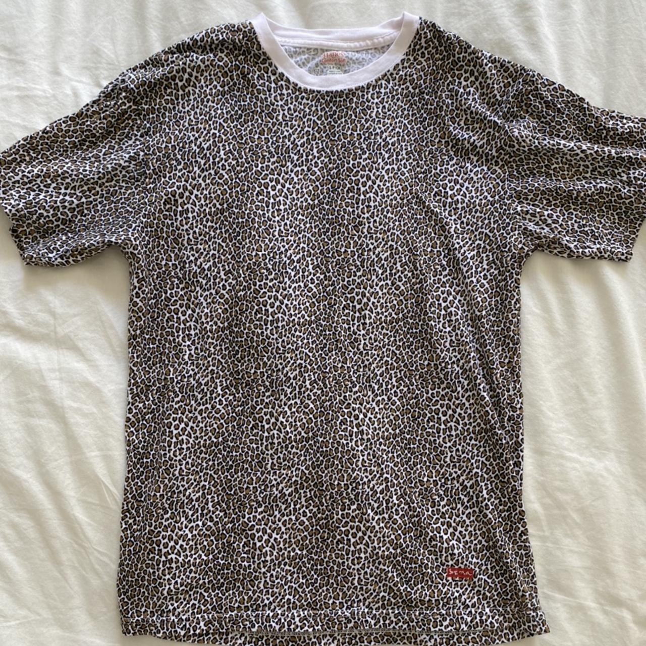 Supreme hanes cheap leopard tee