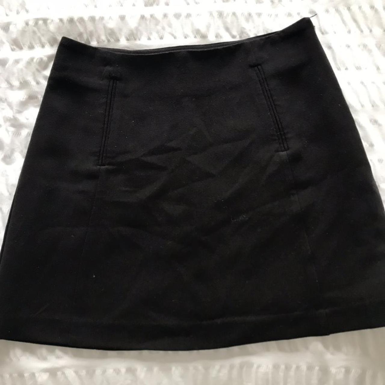 New Look black mini skirt - perfect condition and lined - Depop