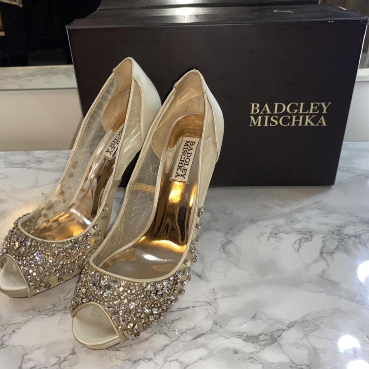 Badgley Mischka Pepper Embellished Peep toe size...