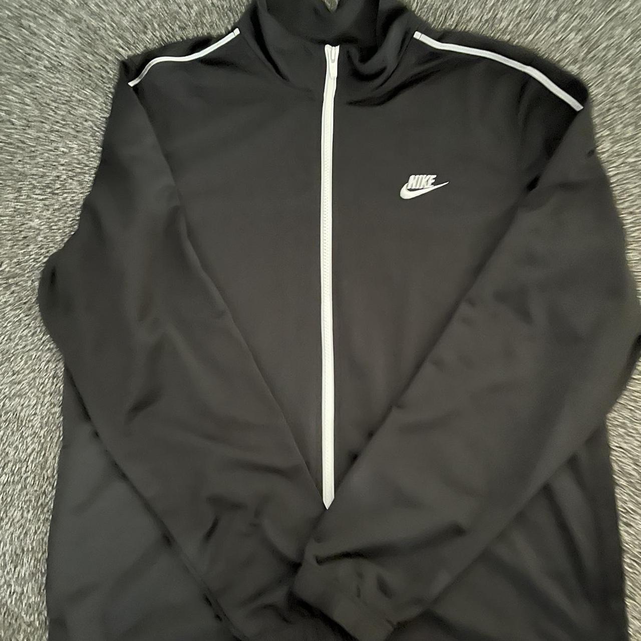 Nike Men's Black Jacket | Depop