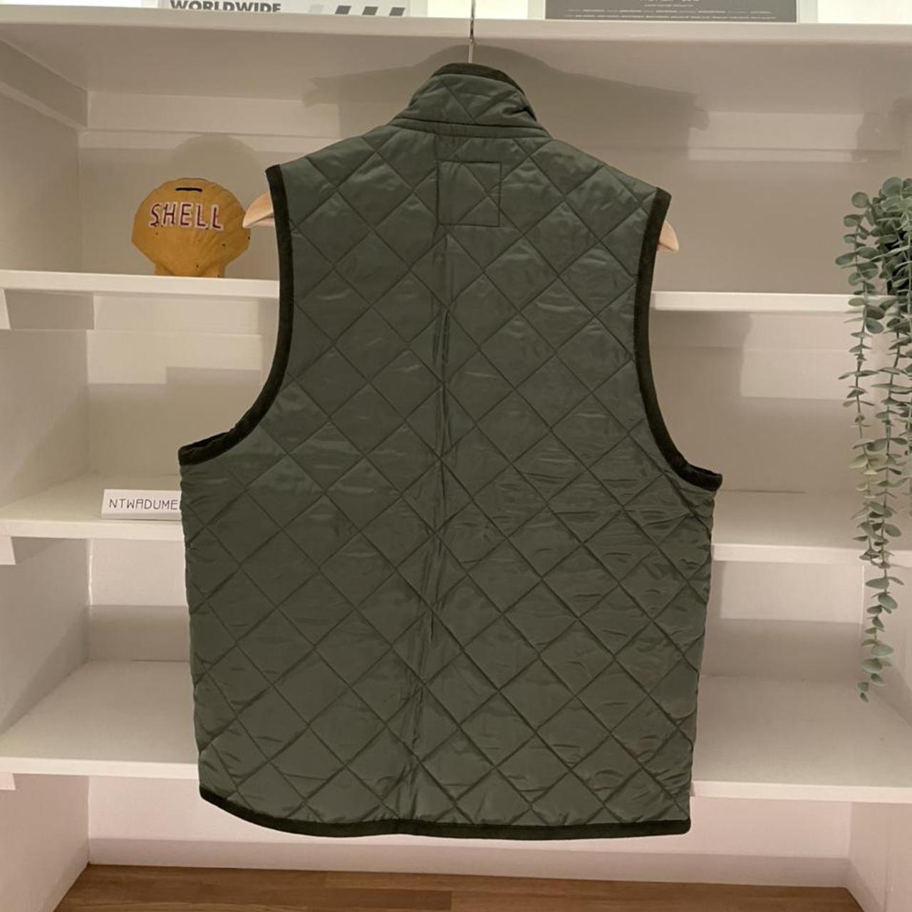 ジャケット・アウター lavenham mickfield gilet / olive green Lavenham mickfield gilet XL. Never worn. RRP-£150. | Depop
