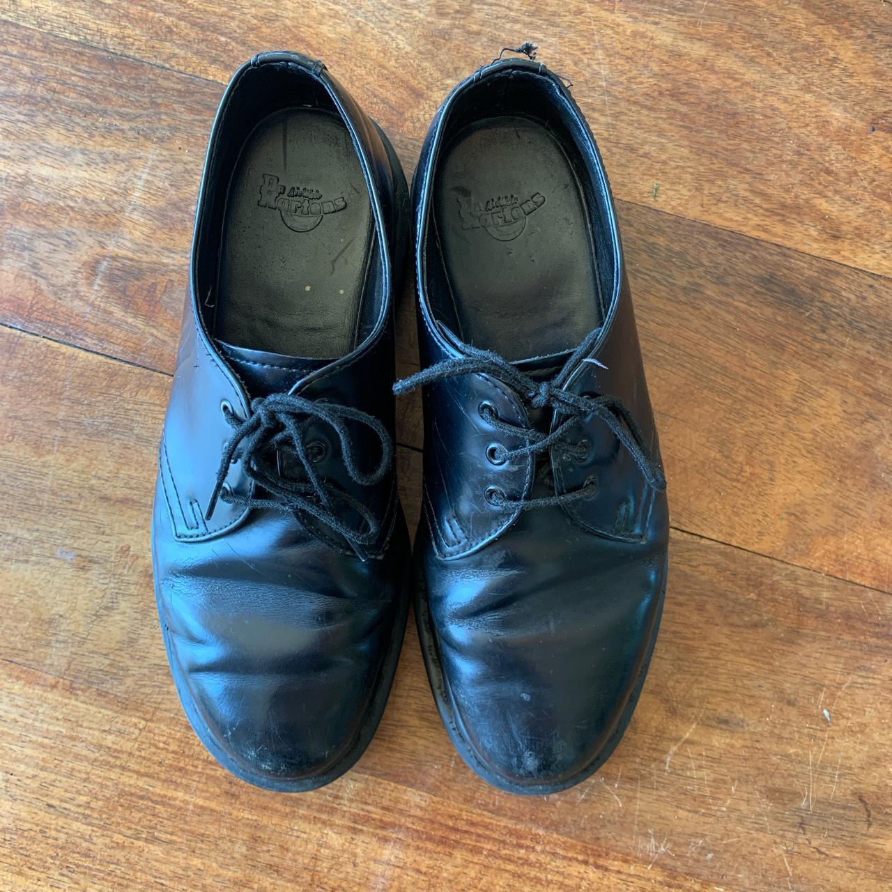 mono black smooth dr martens