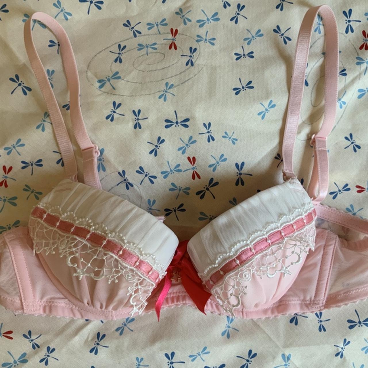 ❣️❣️BRA SIZE IN JAPANESE❣️❣️ A70 = 32A !! Band size is