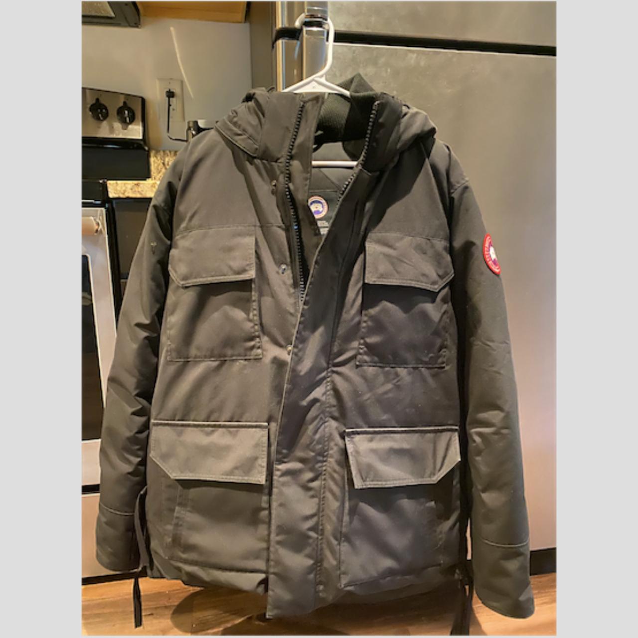 Hardly worn Black Canada Goose Maitland Parka with