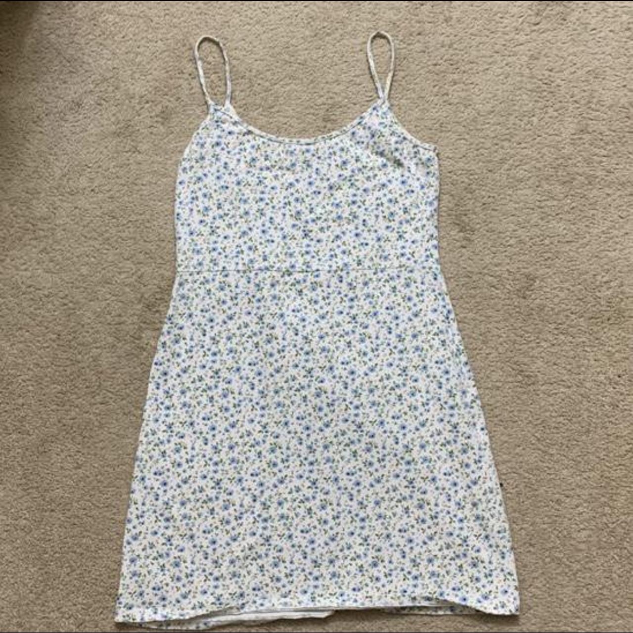 Brandy Melville floral Kyran dress. Best fits medium Depop