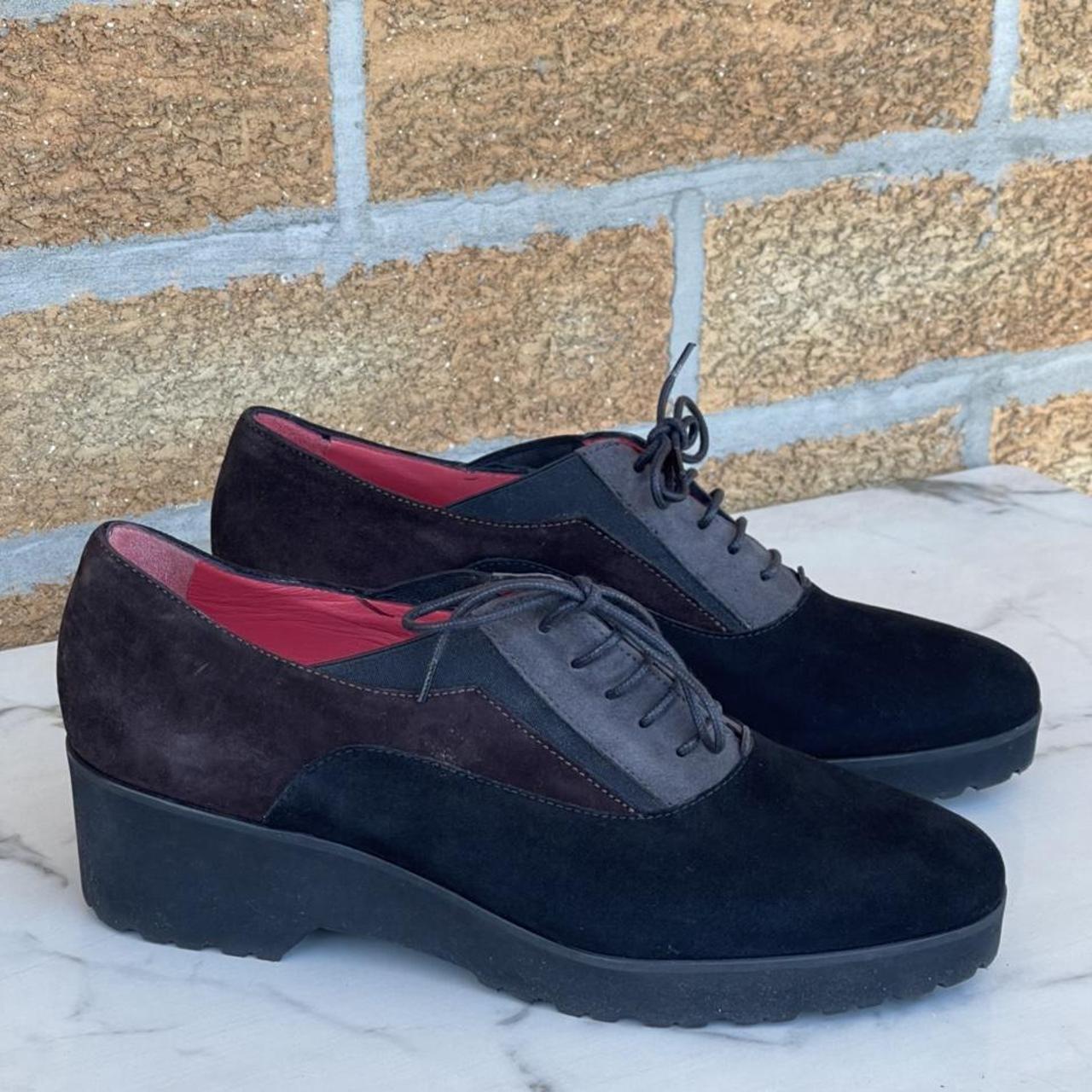 PAS DE ROUGE Laced shoes 9.5 suede effect, no... - Depop