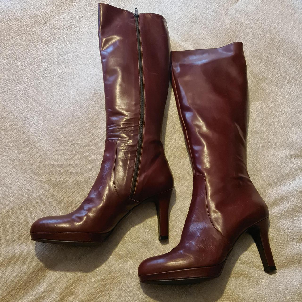 Women's Burgundy Boots | Depop