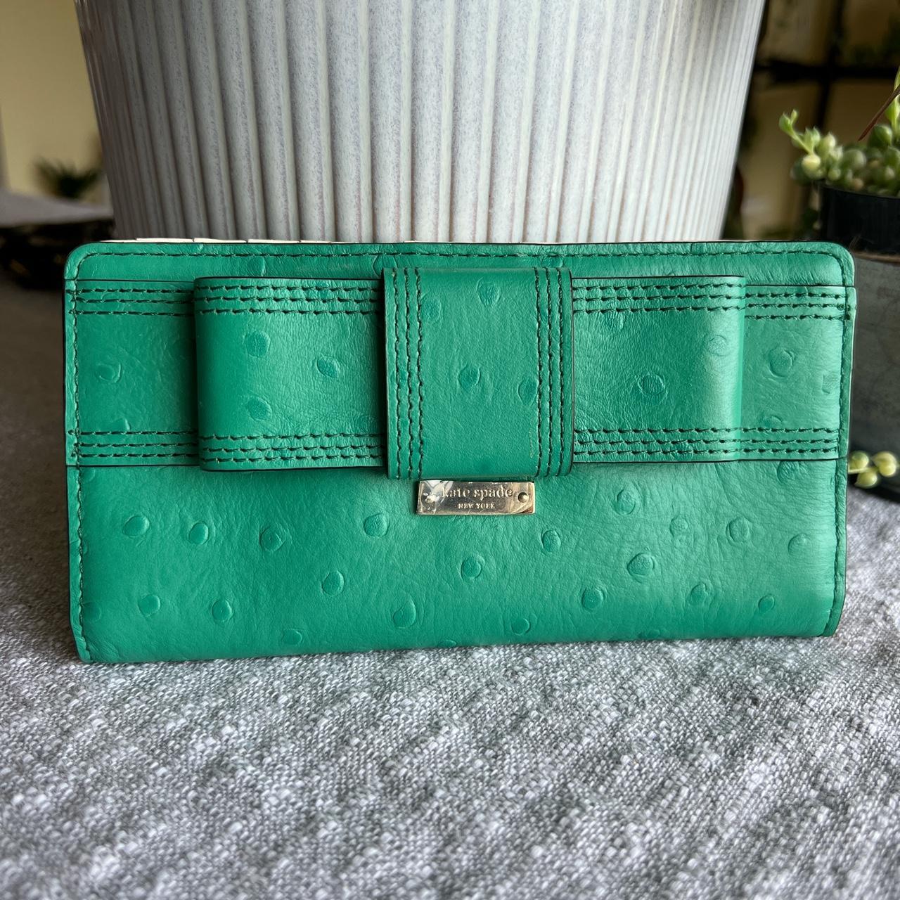 kelly green wallet