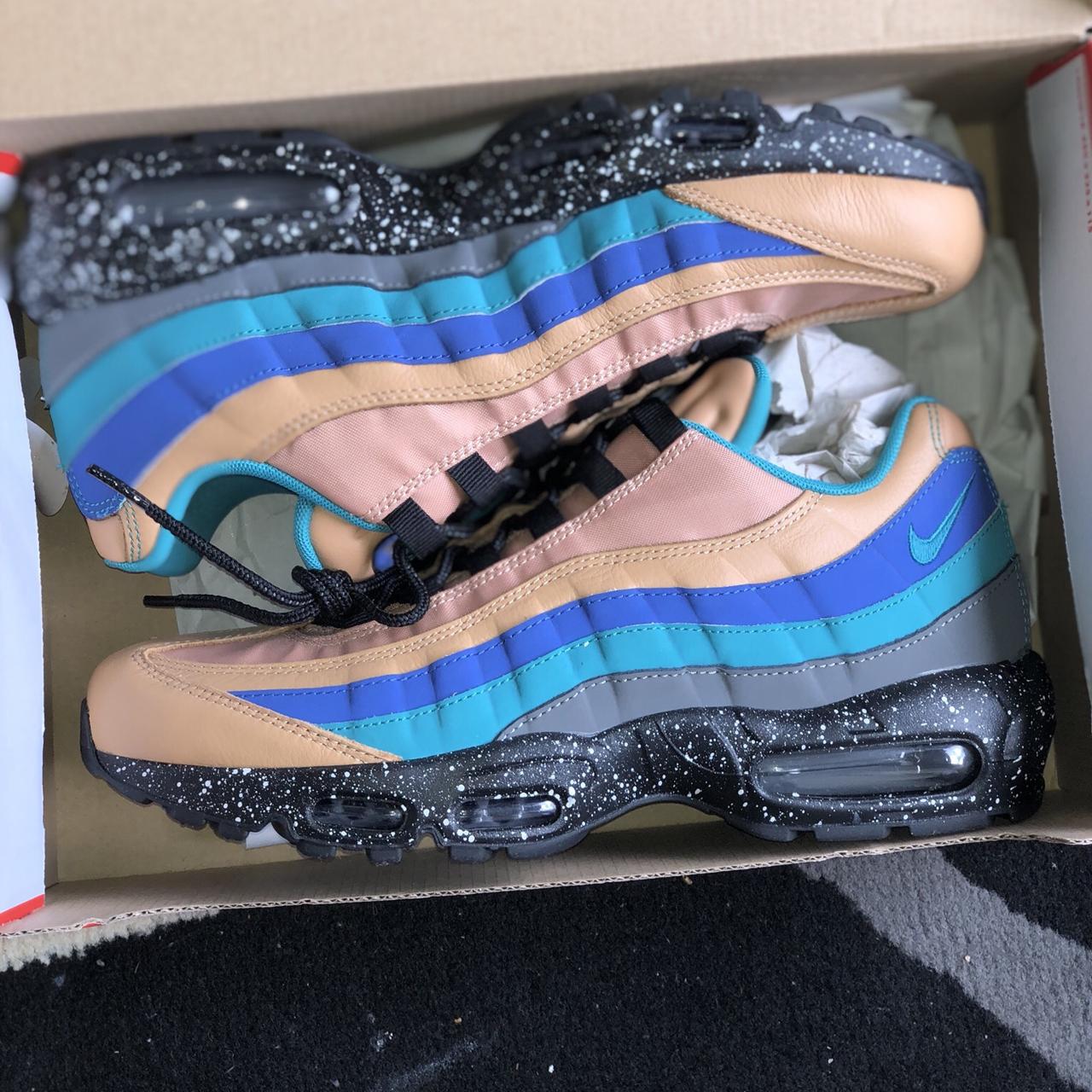 Dead stock Air Max 95 Praline Mega Blue never even...