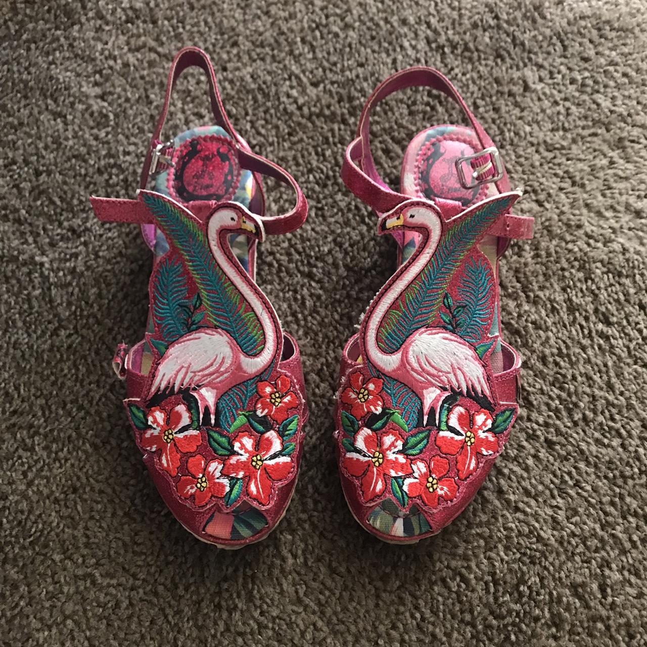 Miss l on sale fire flamingo sandals