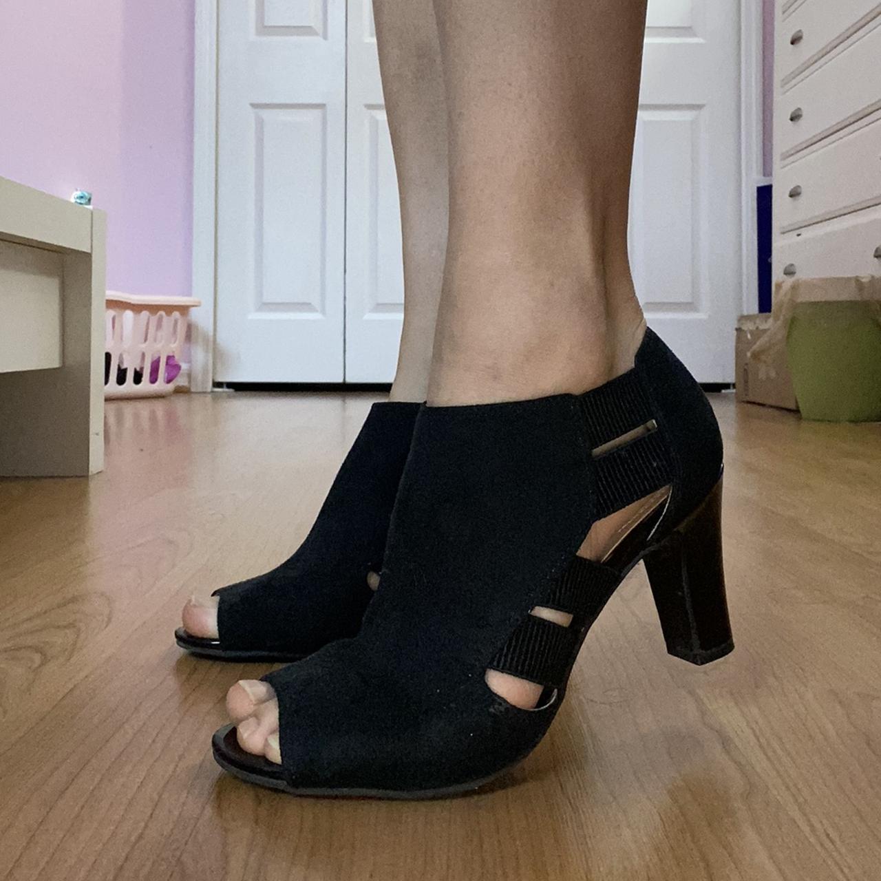 Lifestride open clearance toe heels