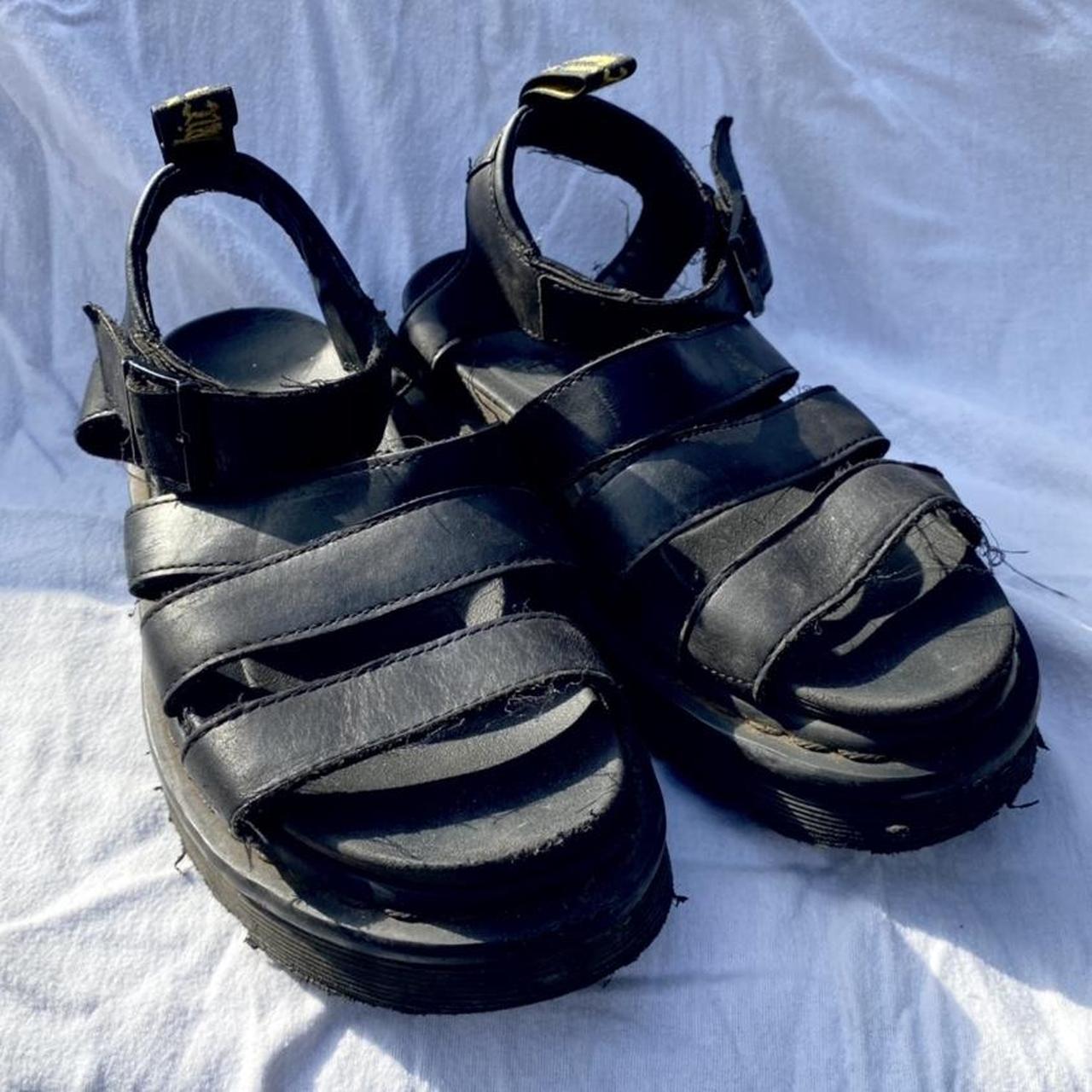 how to stretch doc marten sandals