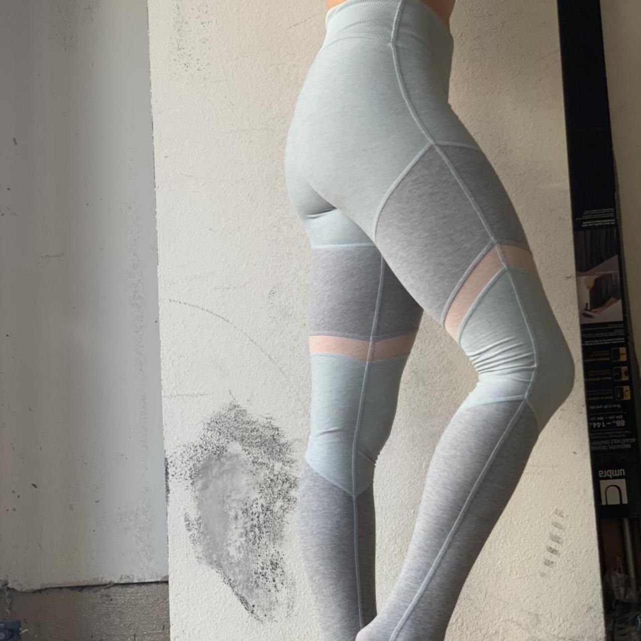 Alo Leggings #alo #yogapants #alosoft - Depop