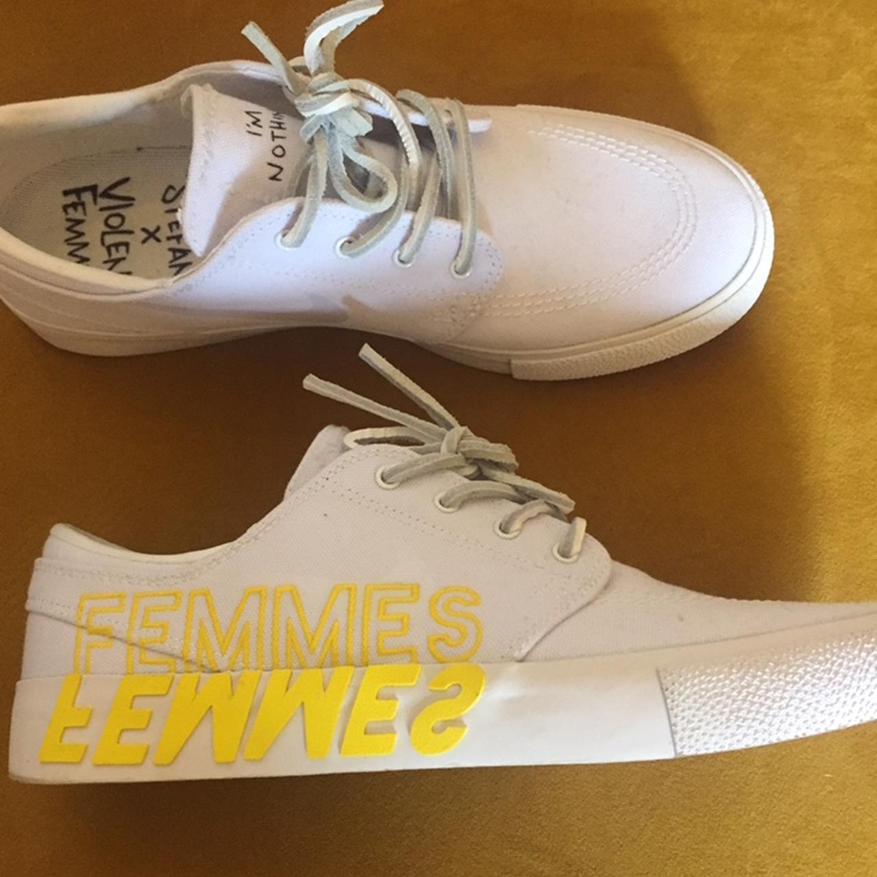 janoski violent femmes