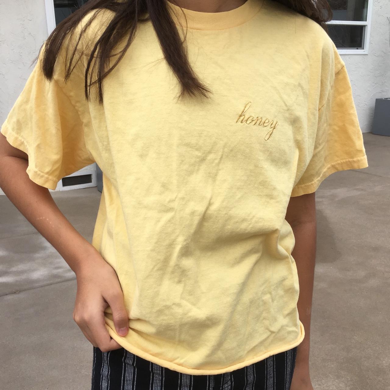 Brandy Melville Honey T-Shirt - One Size. Such a - Depop