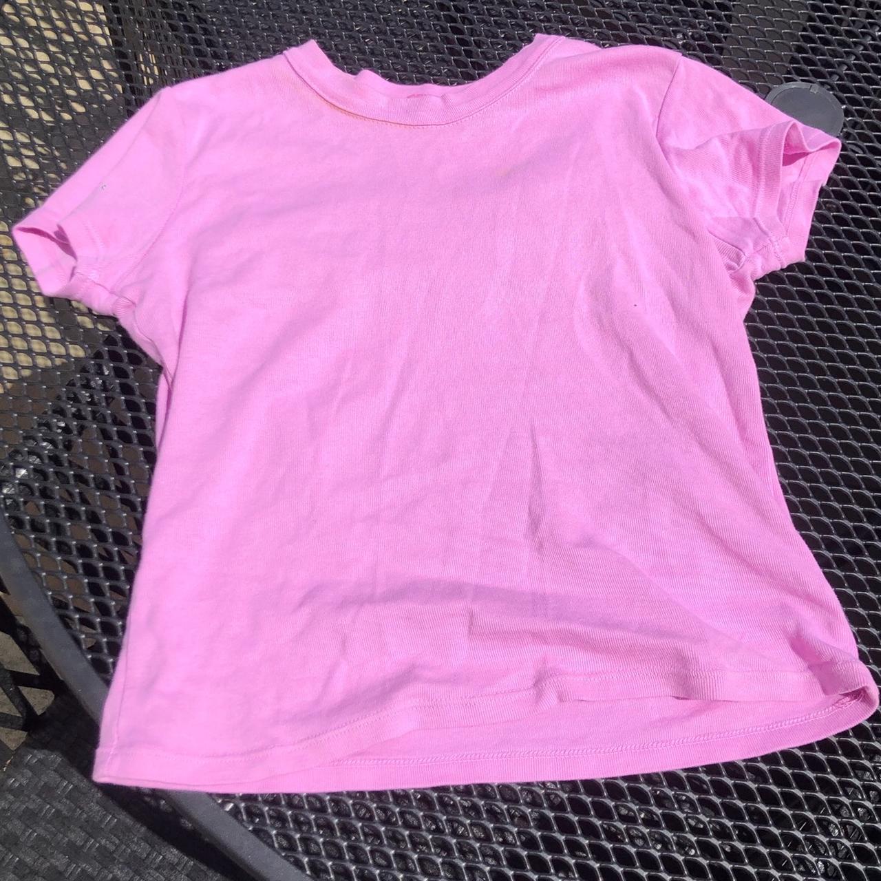 Perfect pink y2k t-shirt 💗 Size small on label but... - Depop