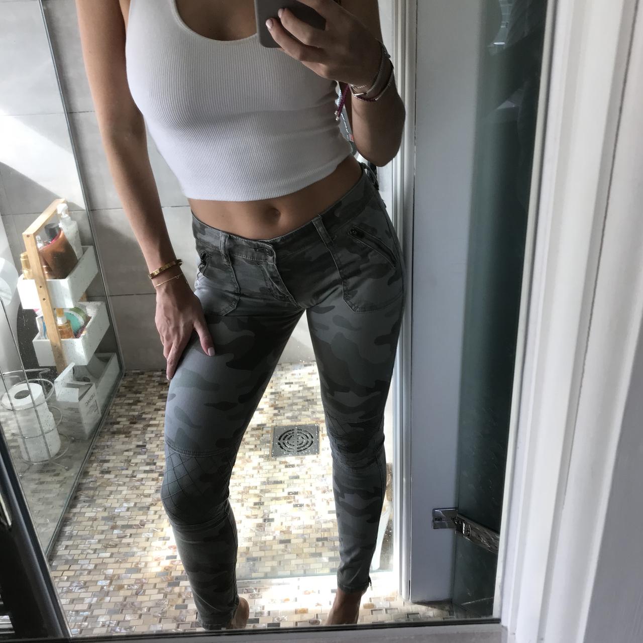 skinny jeans with airforces