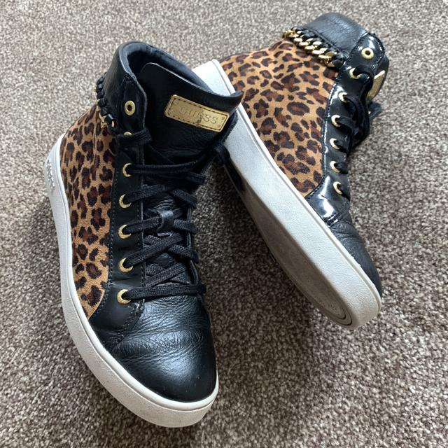 Guess leopard outlet print shoes