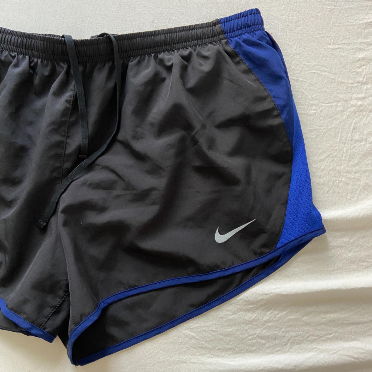 size nike shorts