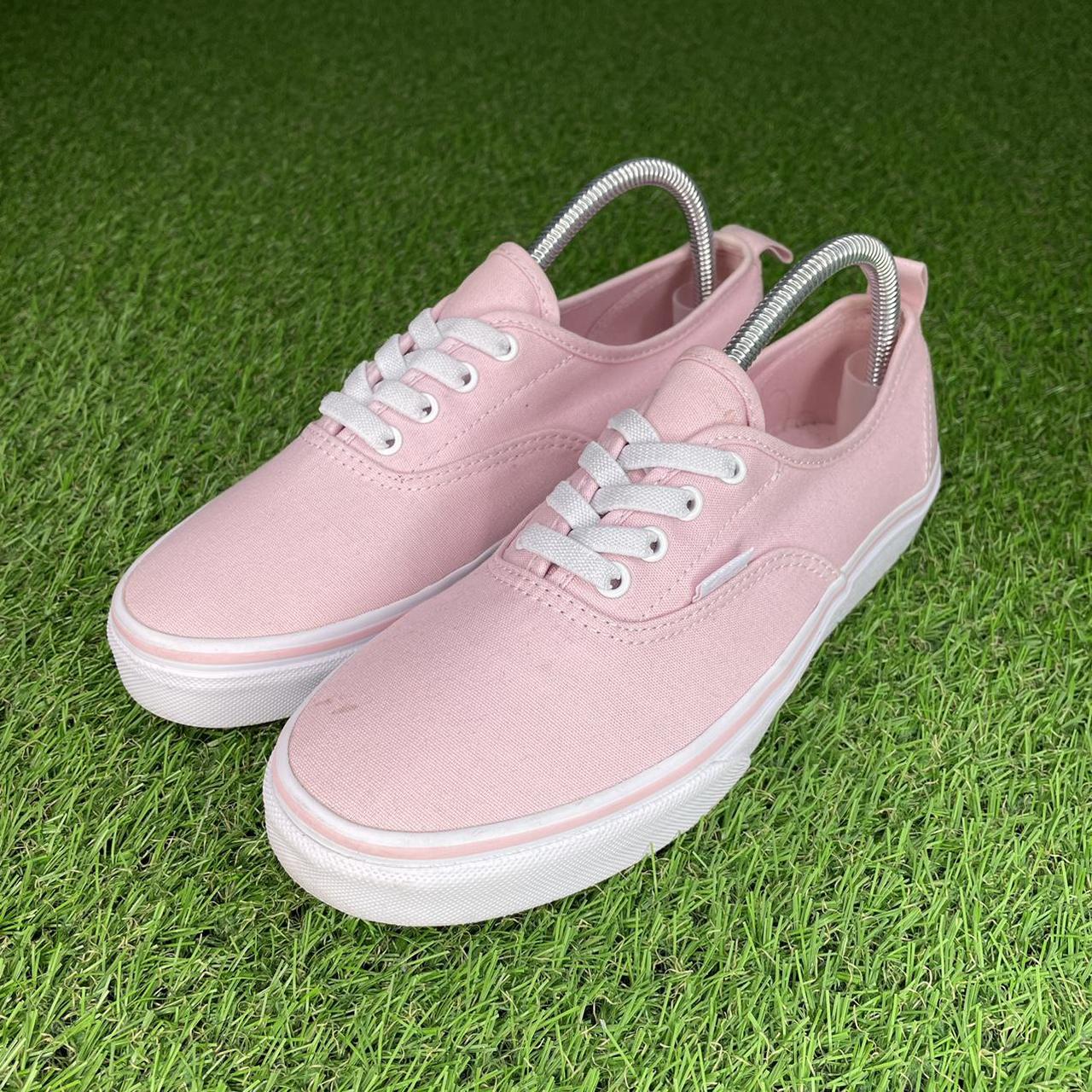 Women's Pink and White Trainers | Depop