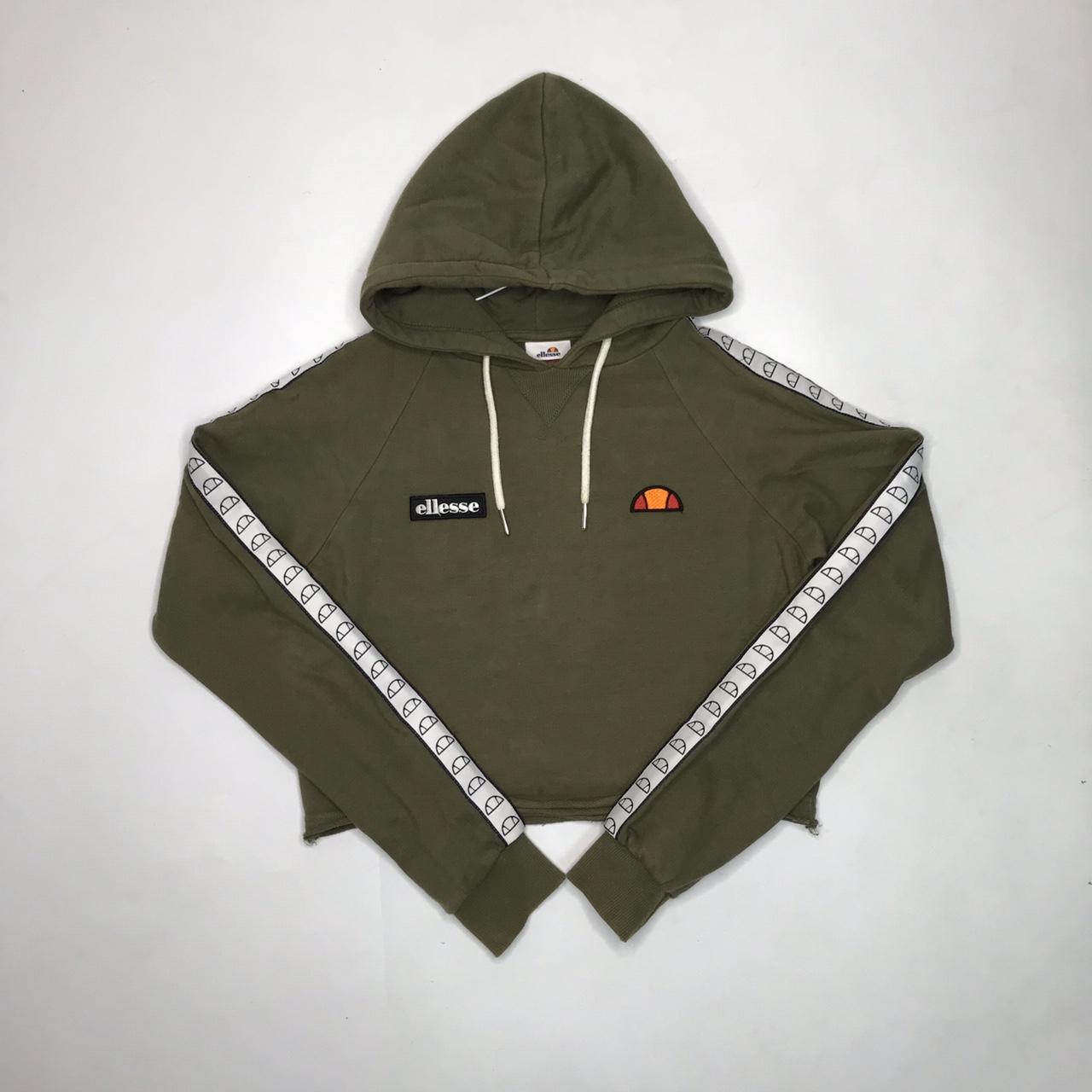 Ellesse crop pocket discount hoodie