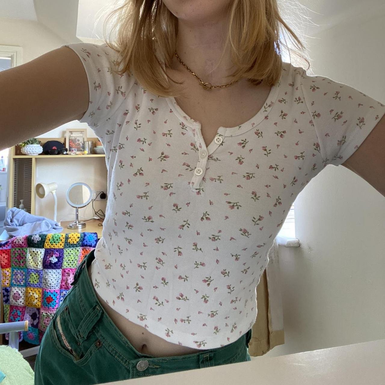 brandy melville floral zelly top will fit sizes uk... Depop