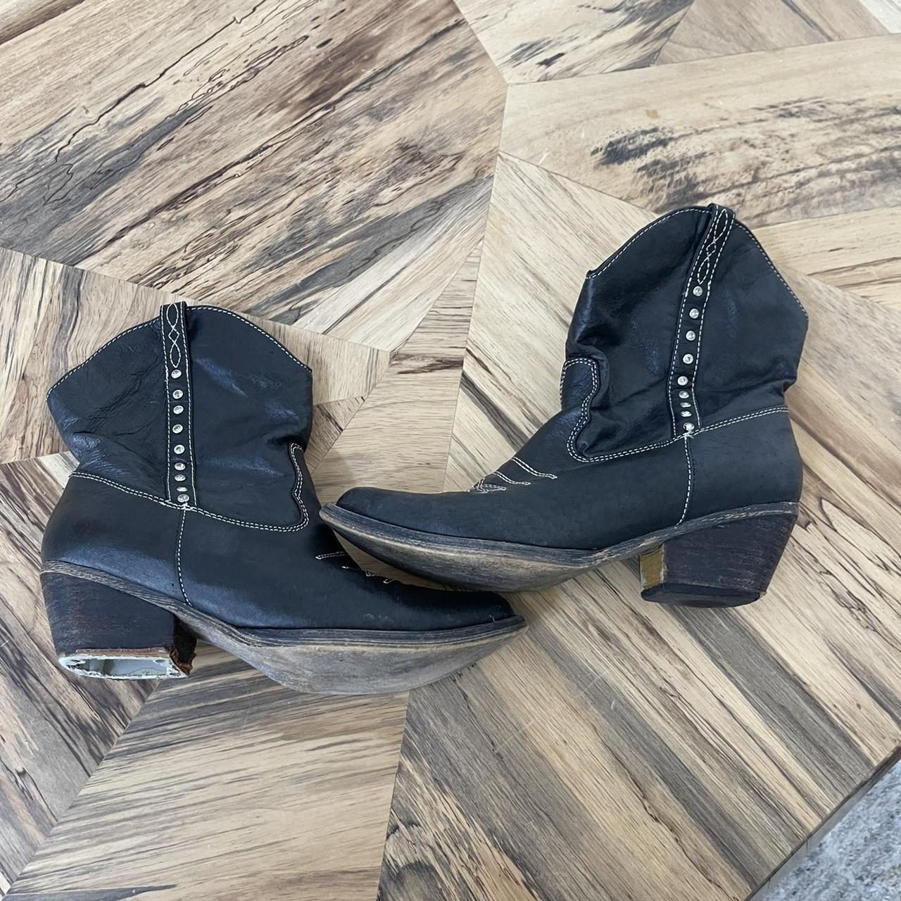 Very volatile black outlet booties