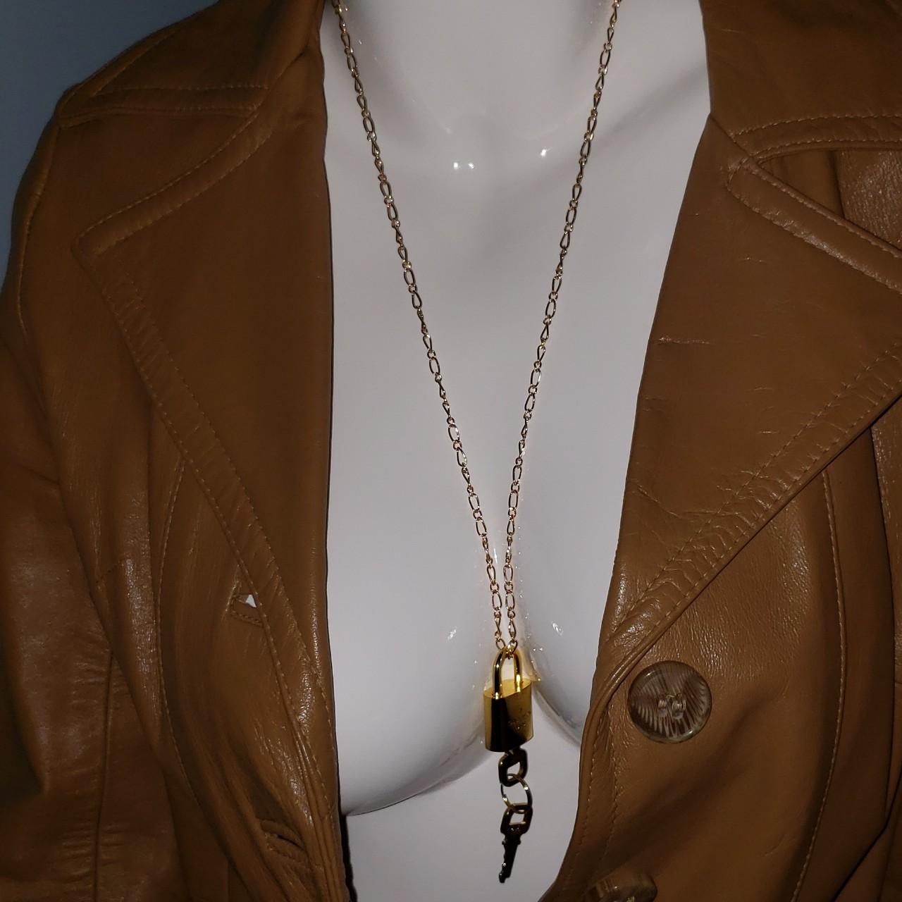 Louis Vuitton key & lock Super cute accessory - - Depop