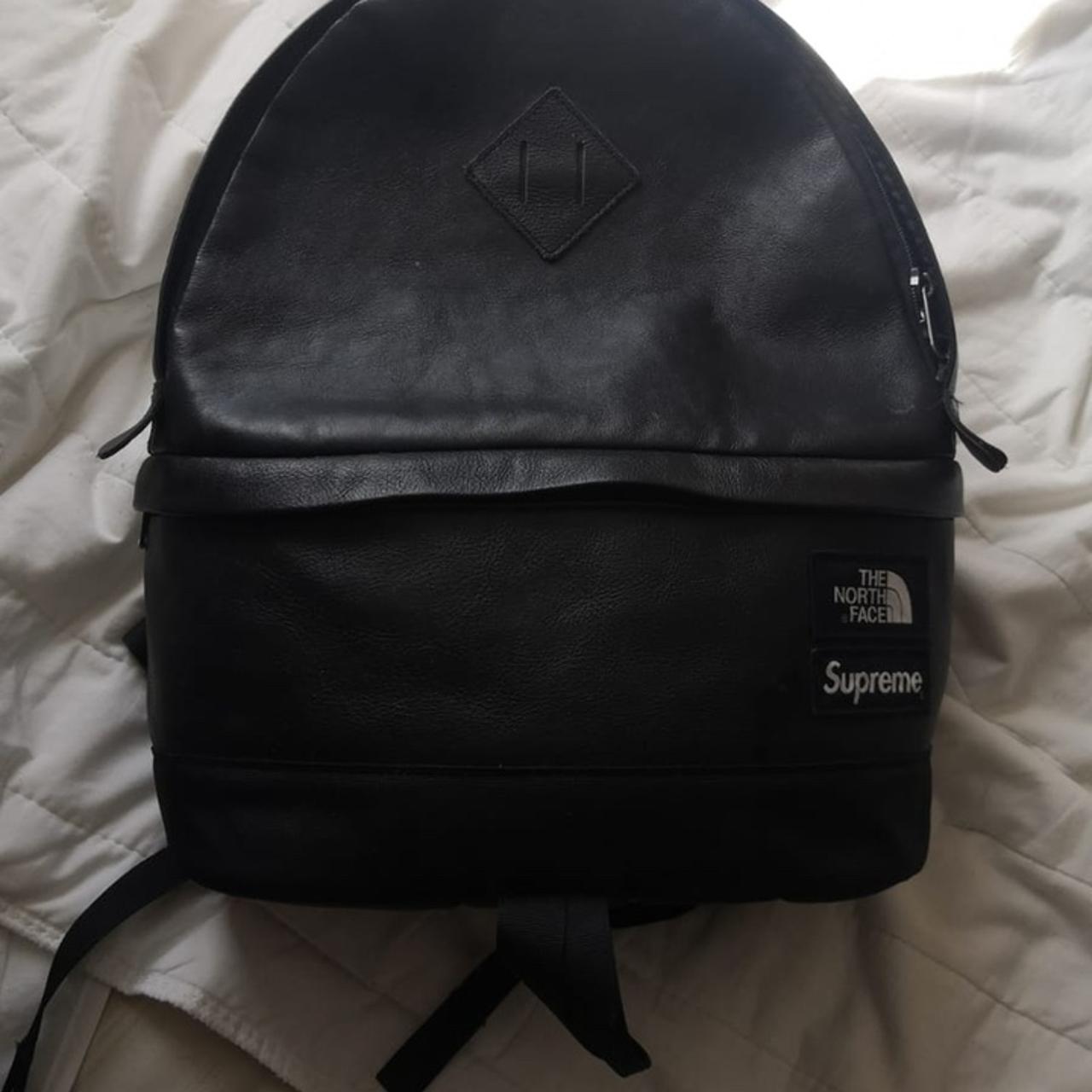 15600円格安 中古 買取 ブランド物 Supreme シュプリーム Leather