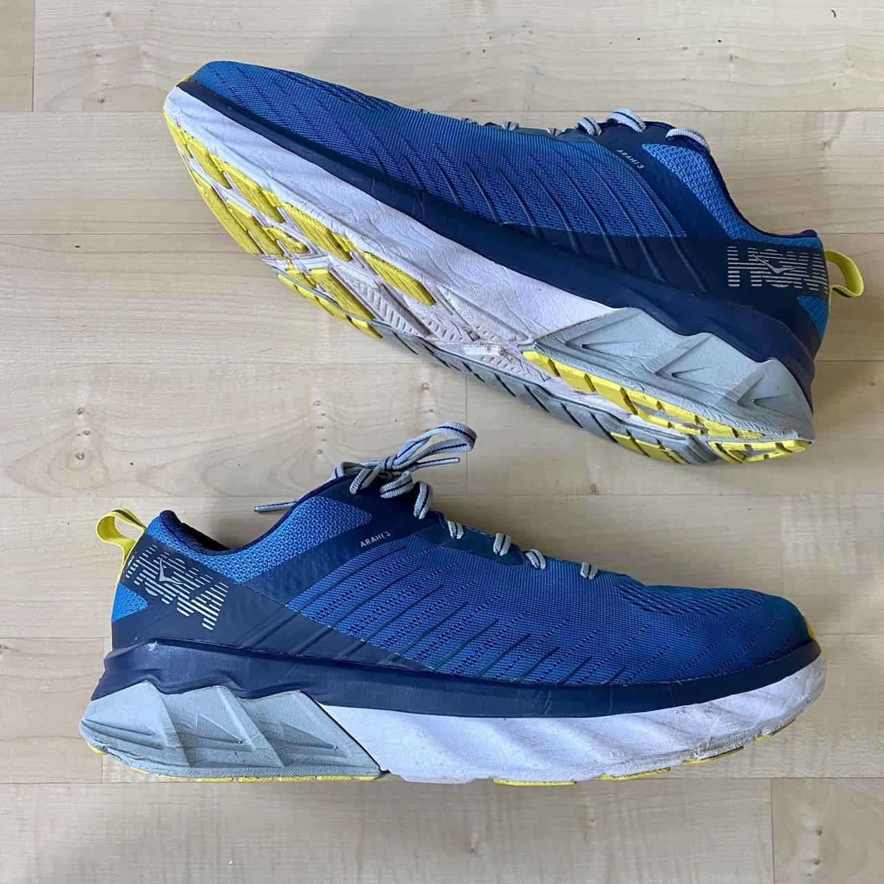 hoka one one arahi 3 wide